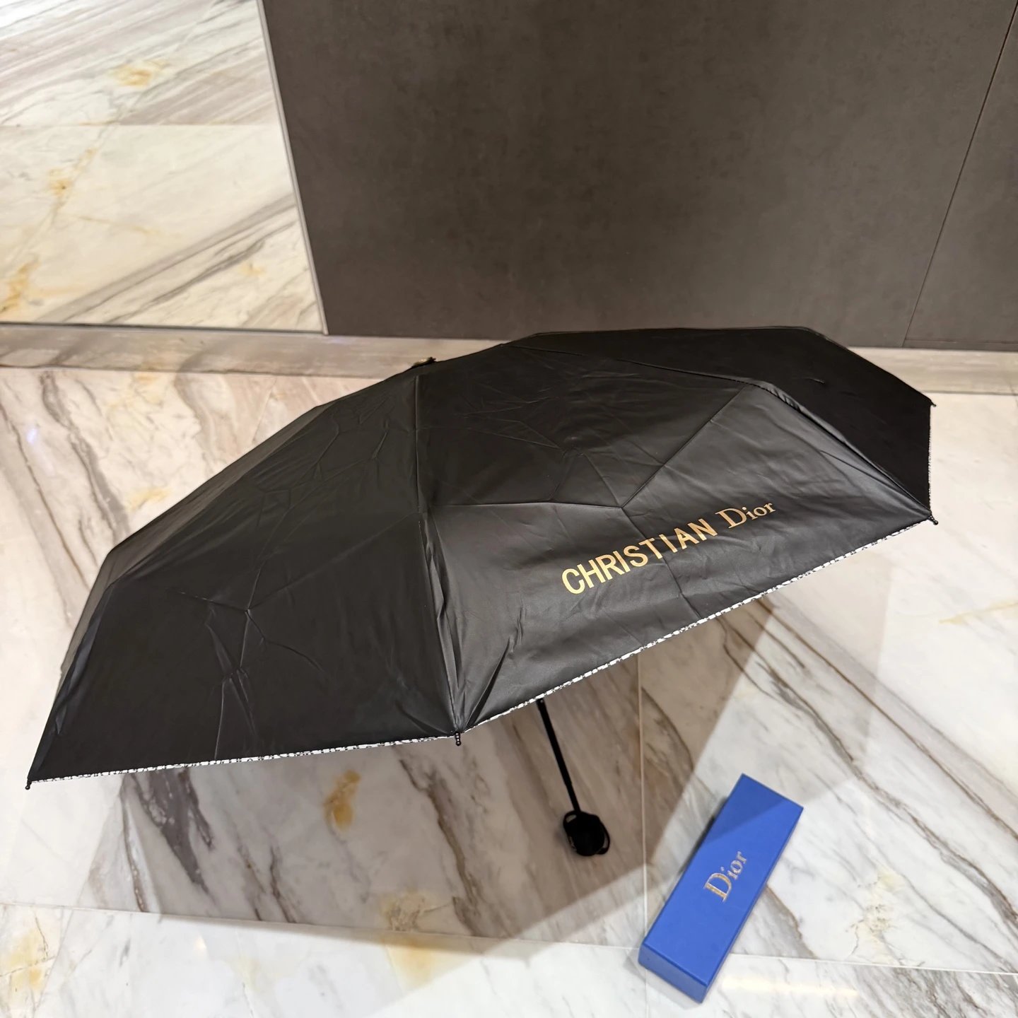 Dior UV Protection Folding Umbrella Ver.I — Photo 6