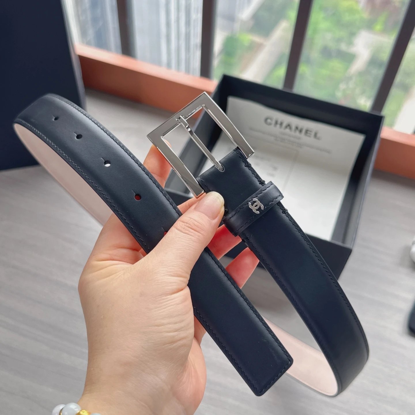 Chanel Leather Reversible Belt Ver.I — photo 5