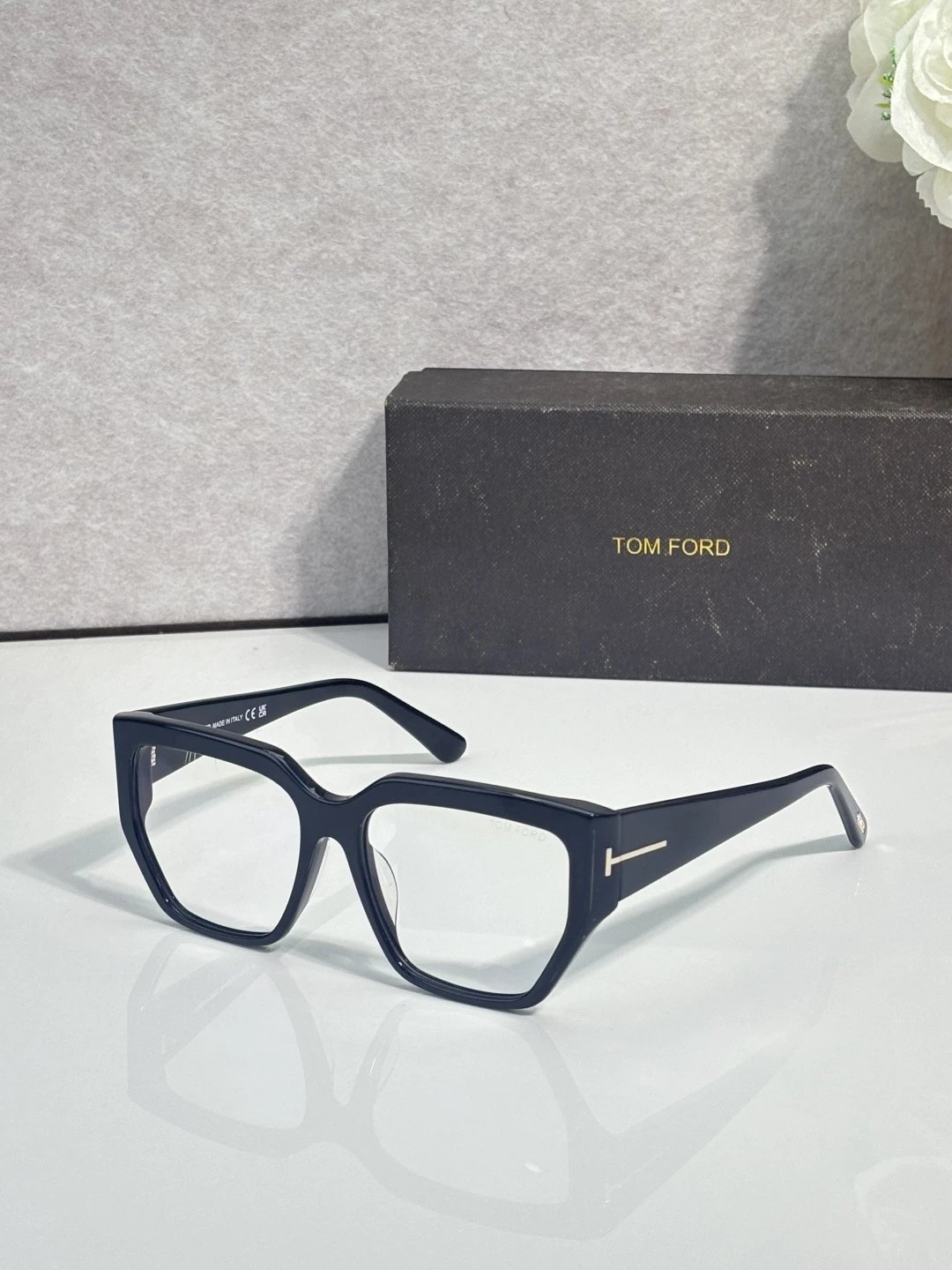 Tom Ford FT5951 Sunglasses 54-16-140 — photo 3