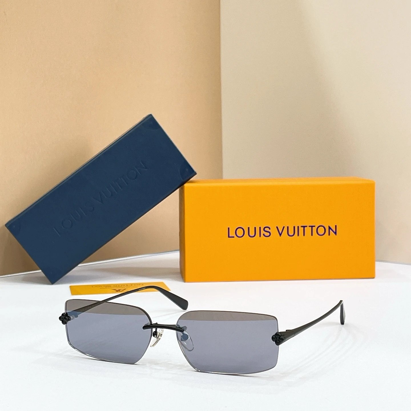 Louis Vuitton Sunglasses Ver.C — QC