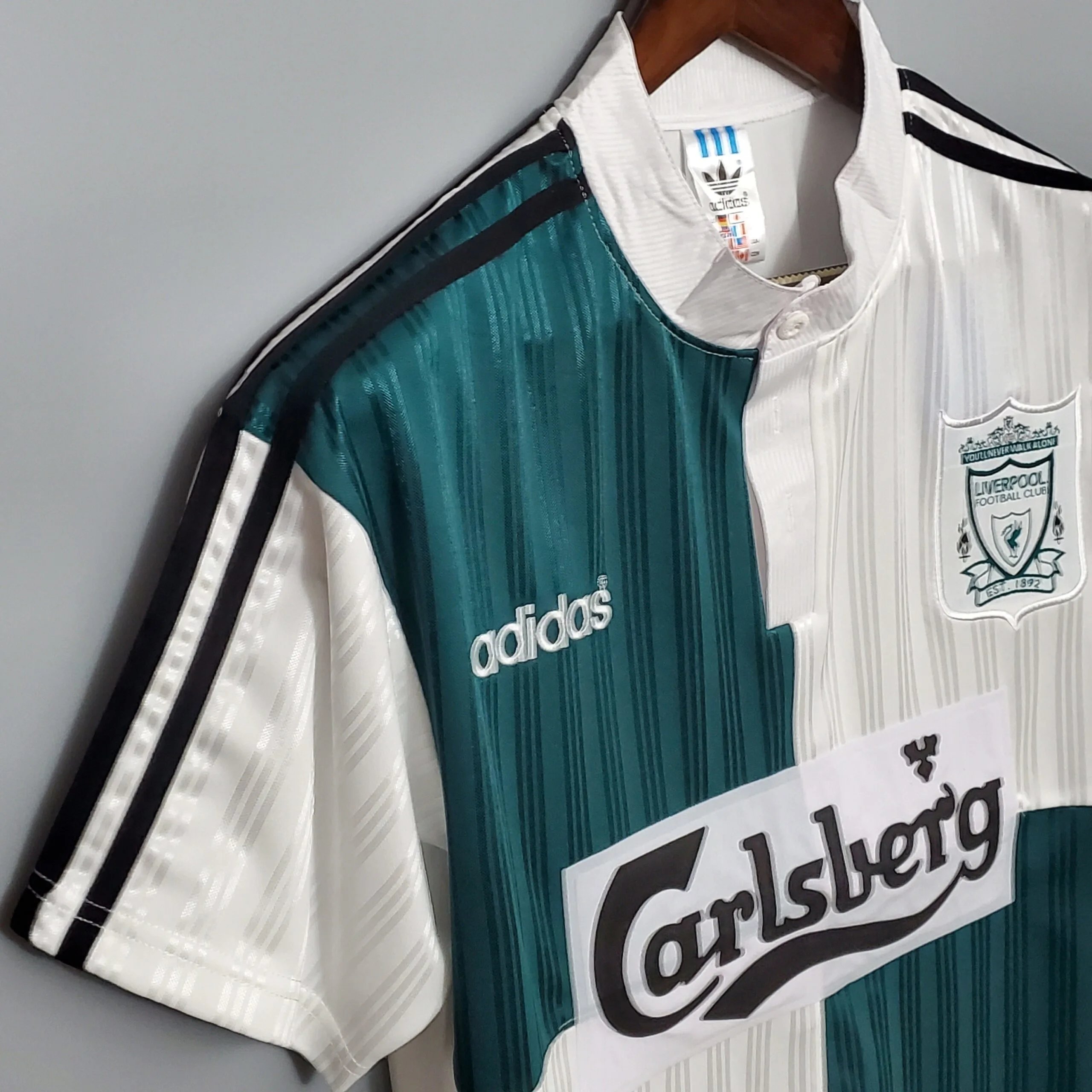 Liverpool 95/96 Retro Jersey — QC
