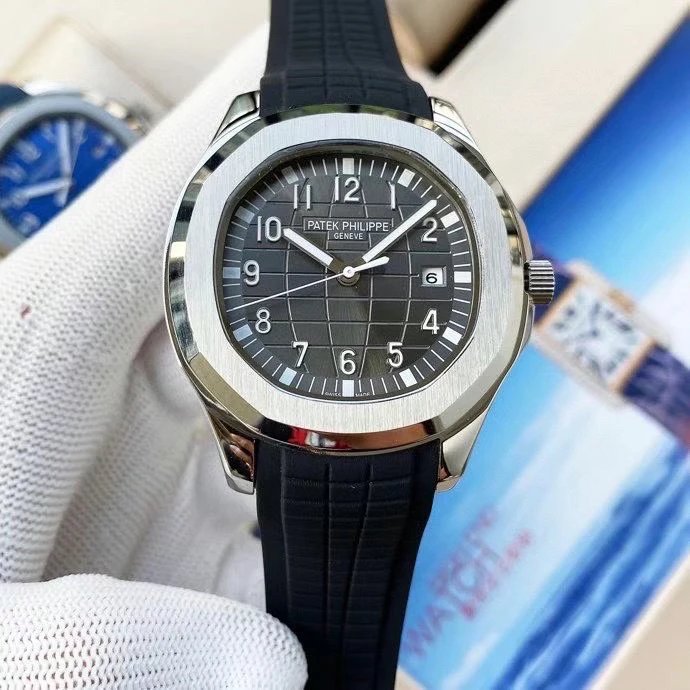 Patek Philippe Nautilus Automatic Watch 40mm Ver.C — photo 3