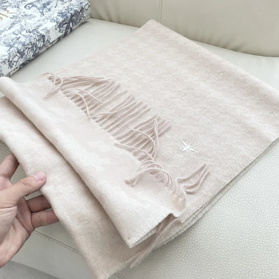 Dior Scarf Ver.C — Photo 5