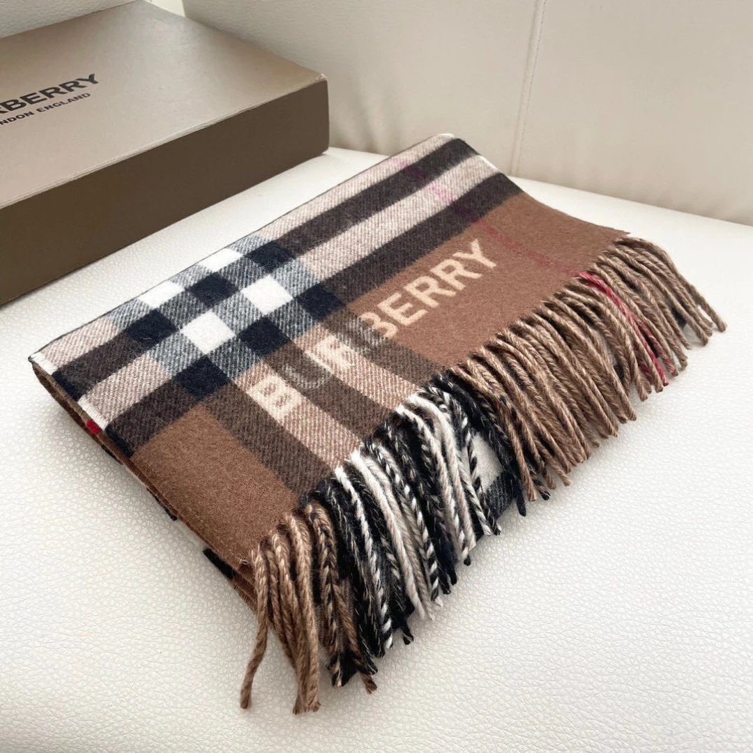 Burberry Cashmere Scarf Ver.B — Photo 3