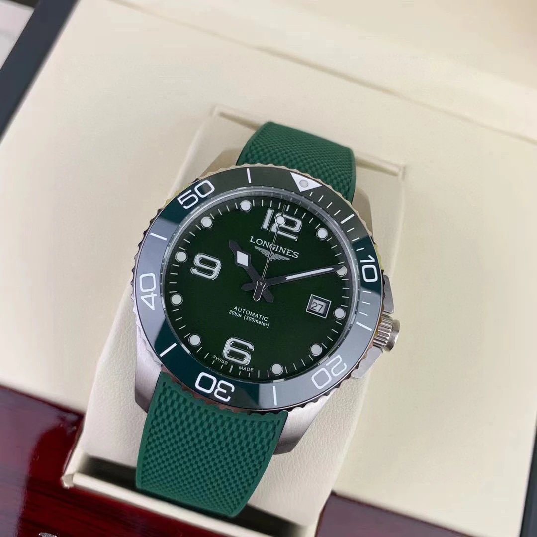 Longines automatisch horloge met groene wijzerplaat en rubberen band