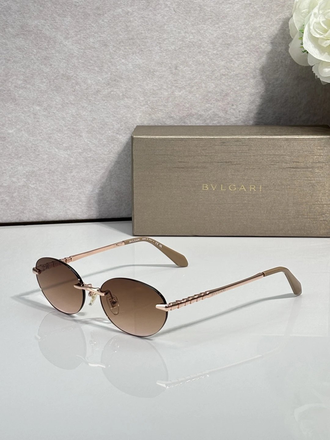 Bvlgari BV50070U Sunglasses 56-16-145 Ver.A — photo 5