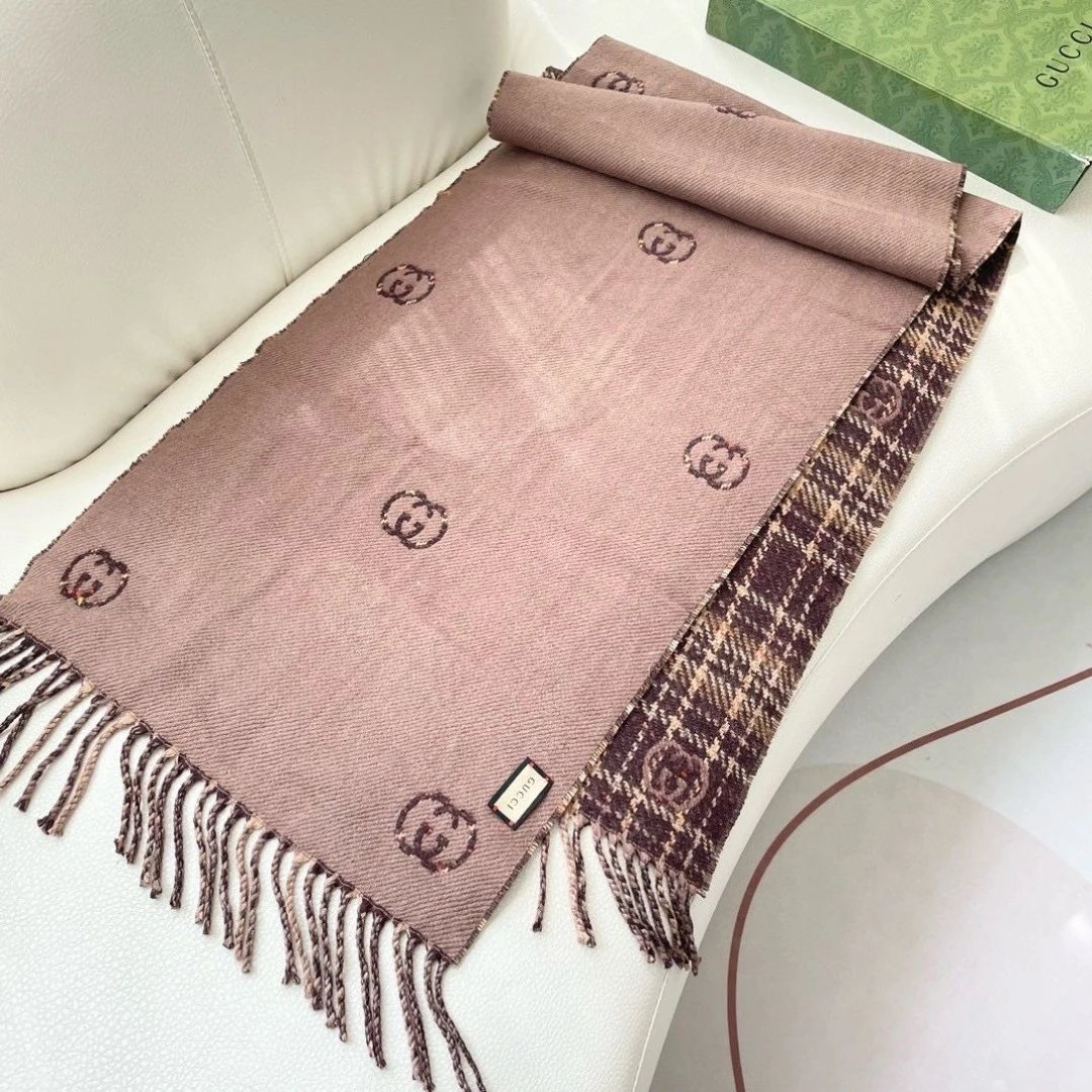 Gucci Wool Silk Scarf — Photo 5