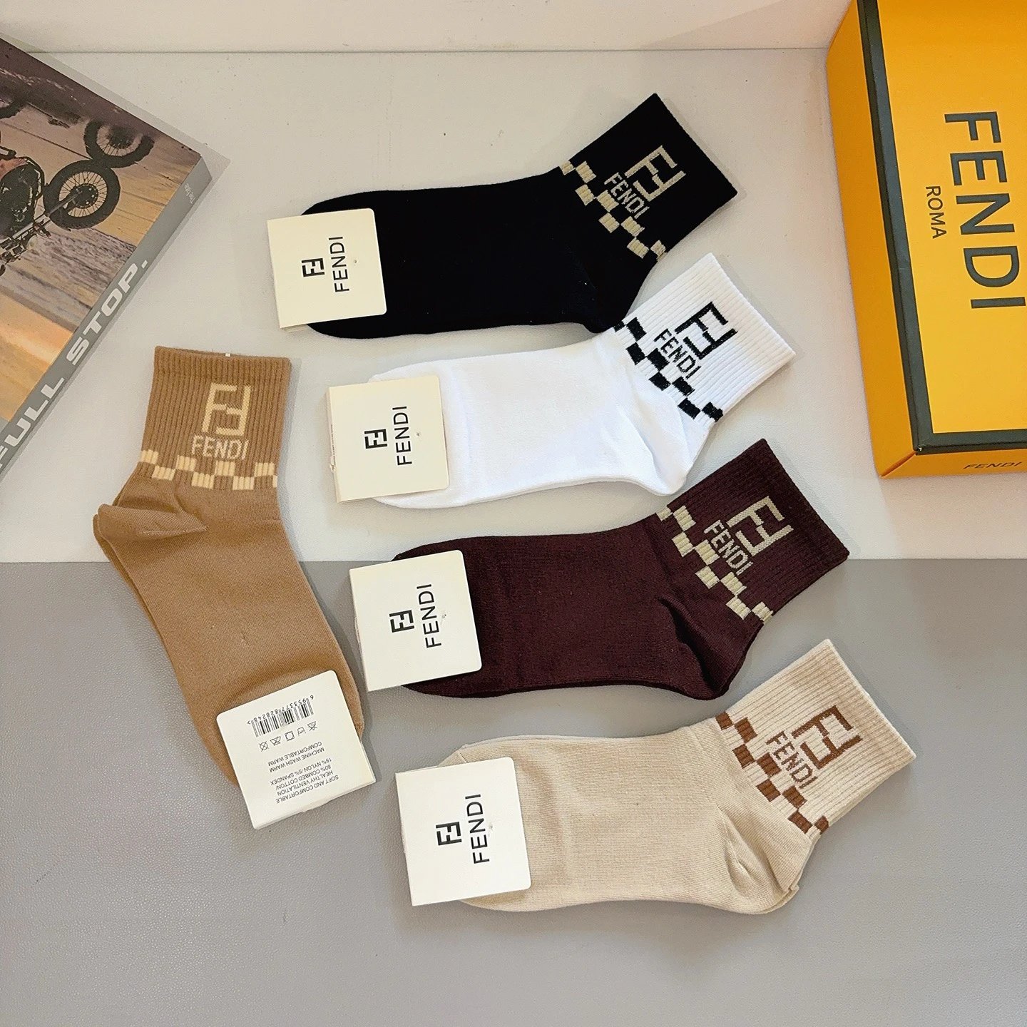 Fendi Crew Cotton Socks Ver.A — photo 8