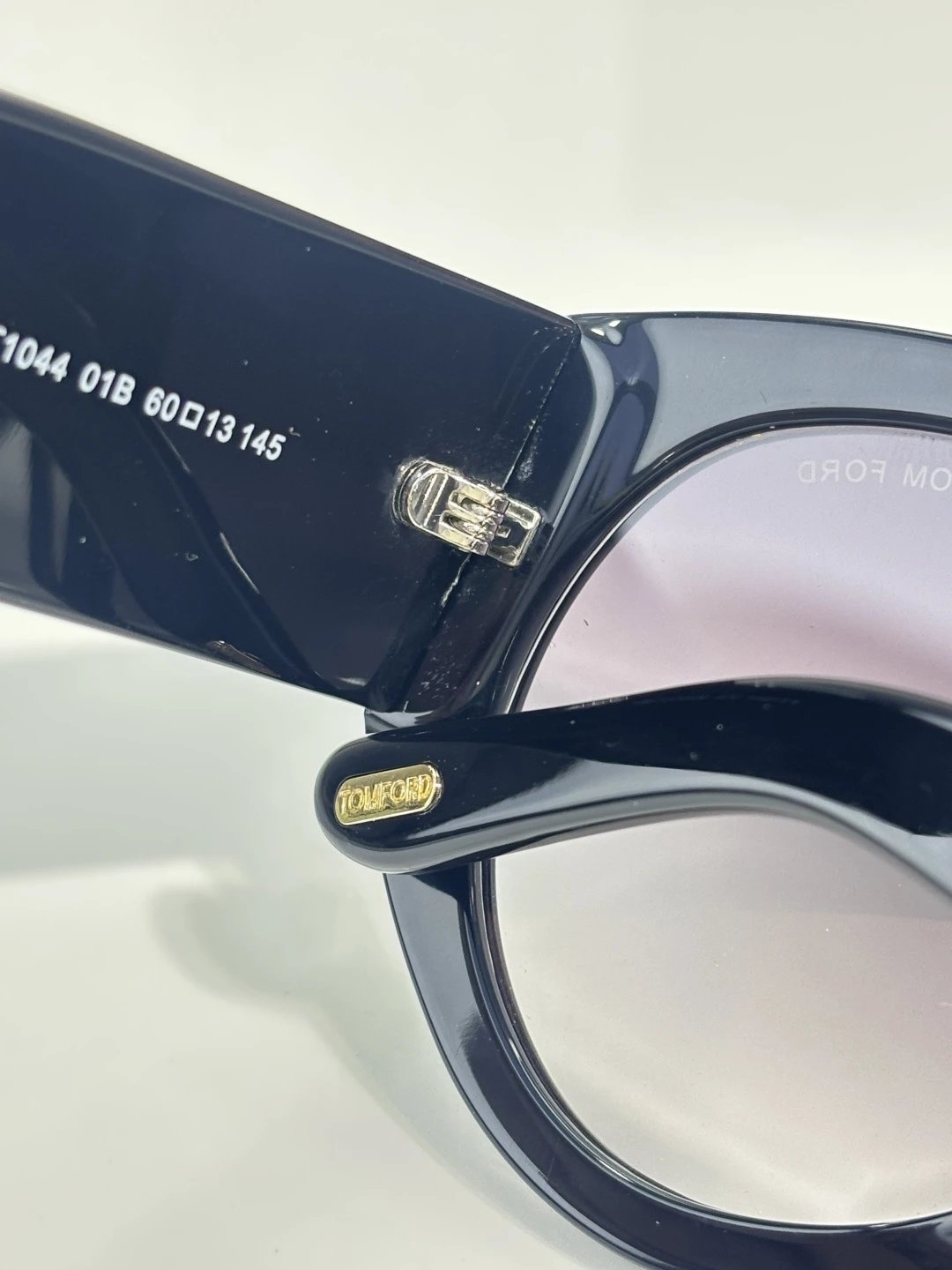 Tom Ford FT1044 Sunglasses 60-13 — photo 8