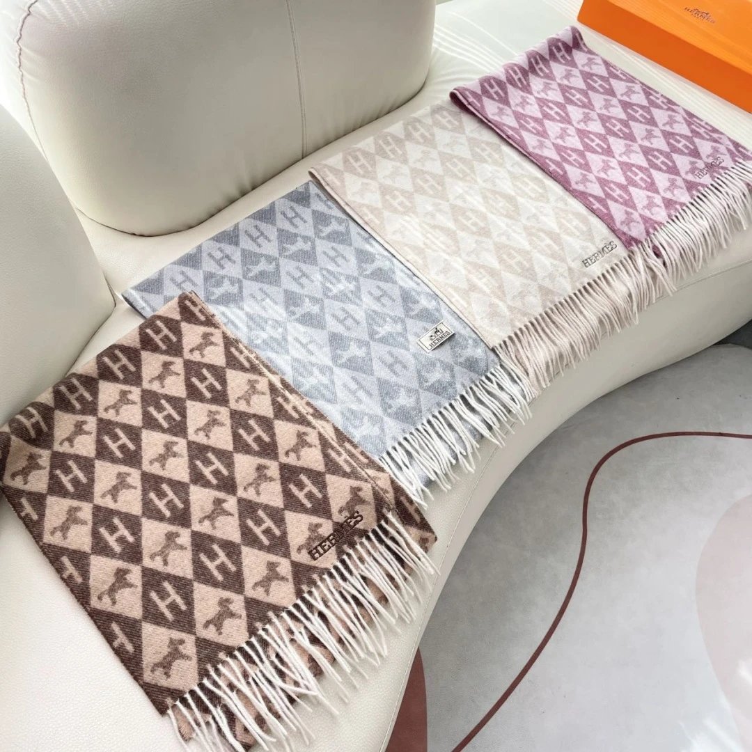 Hermes Cashmere Scarf Ver.J — Photo 6