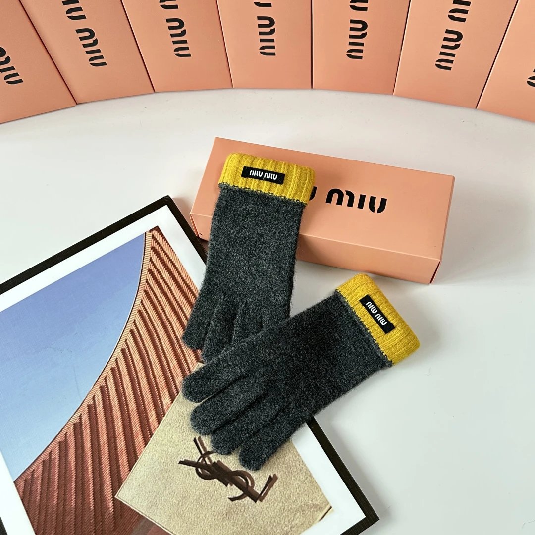 Miu Miu Gloves Ver.E — Photo 4
