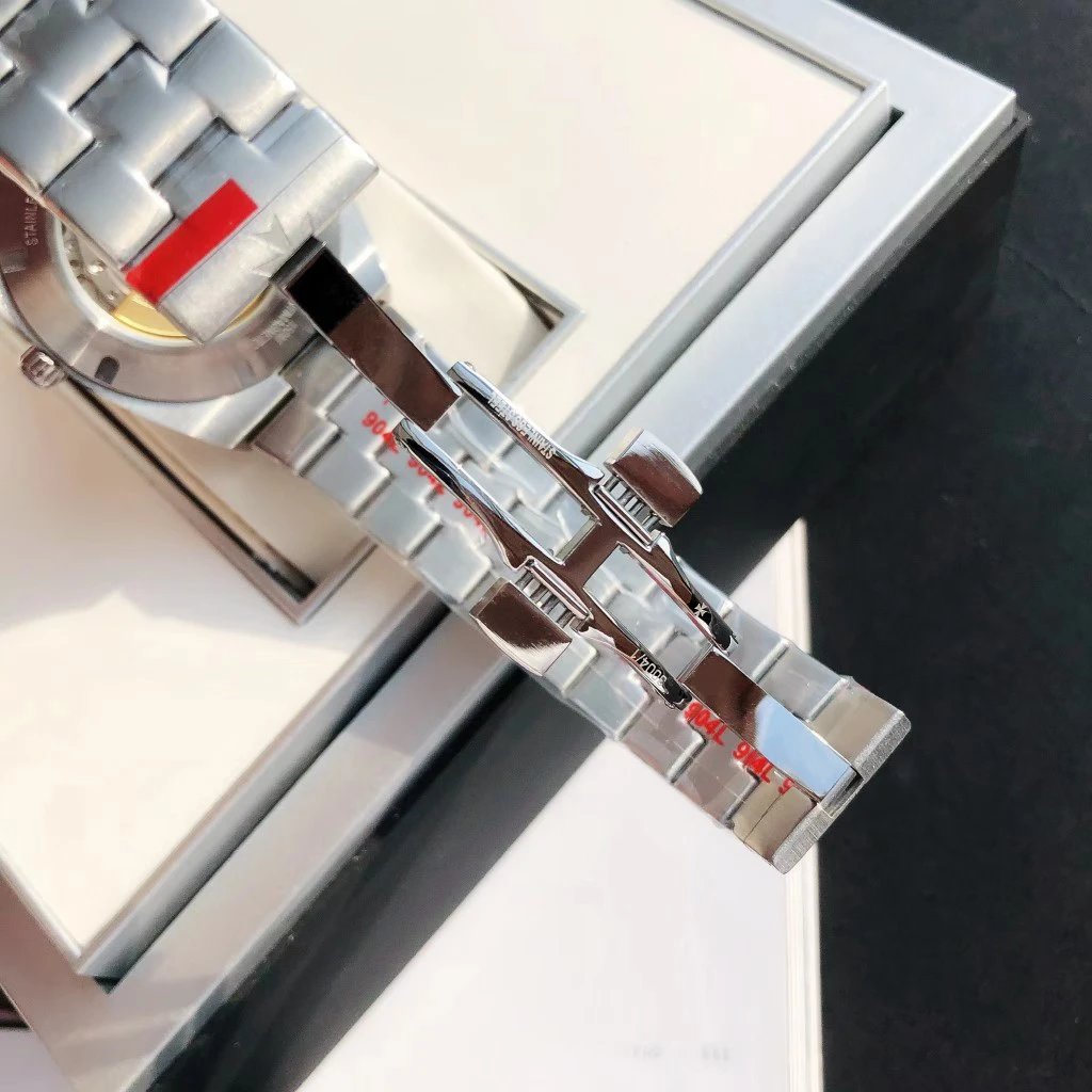 Vacheron Constantin Overseas Automatic Watch 41mm Ver.A — Zdjęcie 8