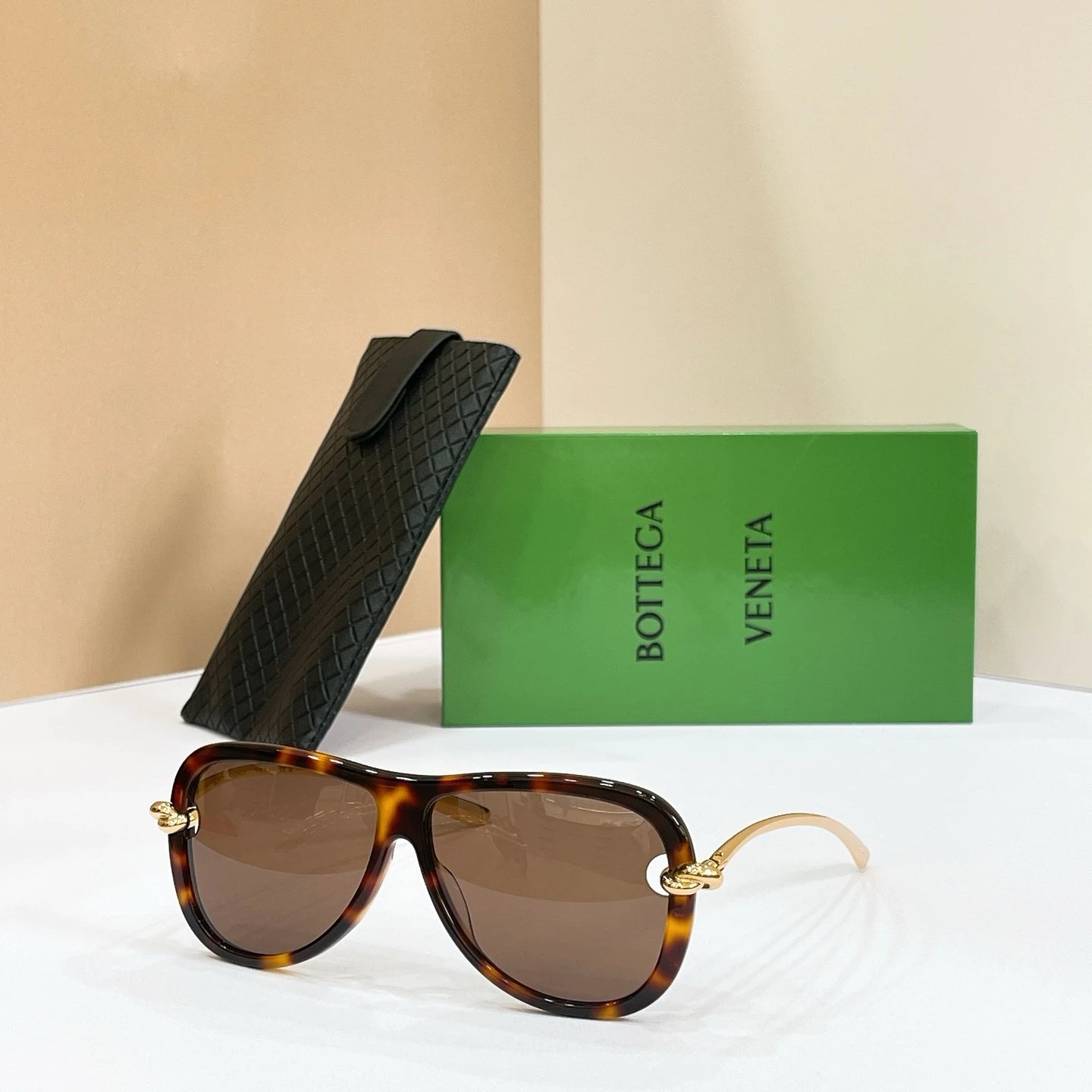 Bottega Veneta BV1513S Sunglasses 61-9-145 Ver.A — photo 4