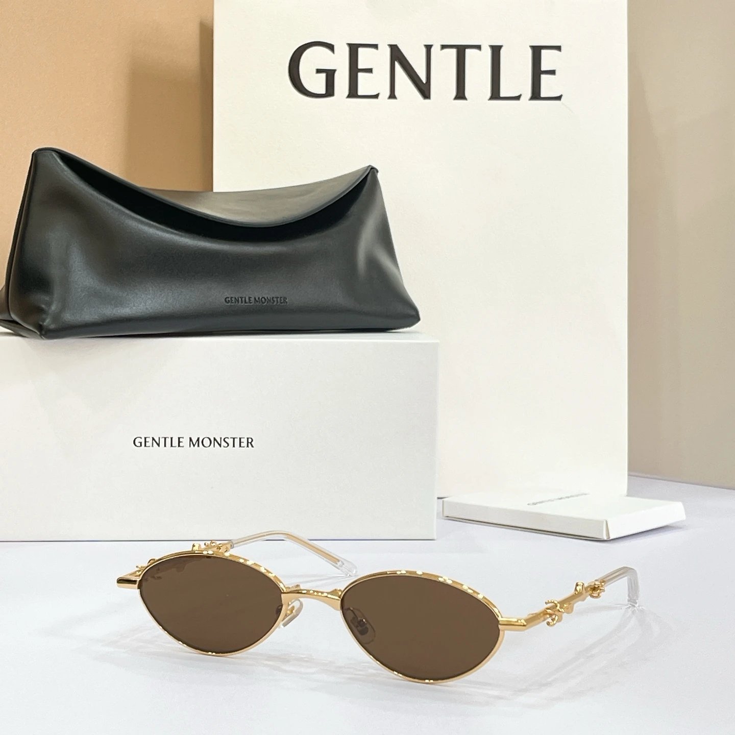 Gentle Monster Aden Sunglasses 51-22-126 — photo 6