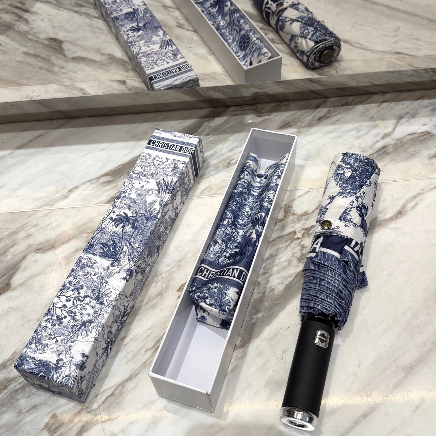 Dior UV Protection Folding Umbrella Ver.L — Zdjęcie 6