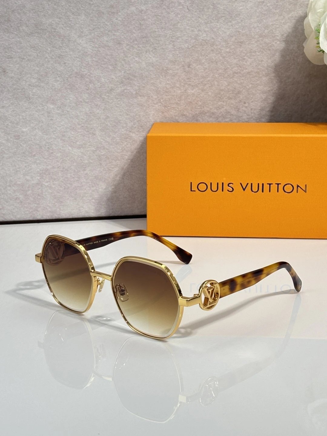 Louis Vuitton Z2061U Sunglasses 58-17-145 — Zdjęcie 3