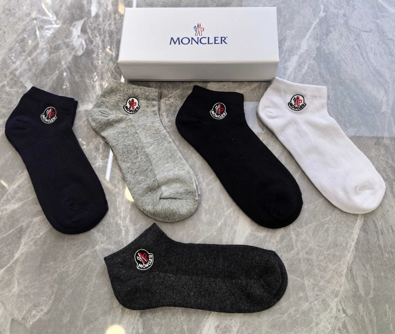 Moncler Embroidered Quarter Socks 5-Pair Box Ver.A — photo 4