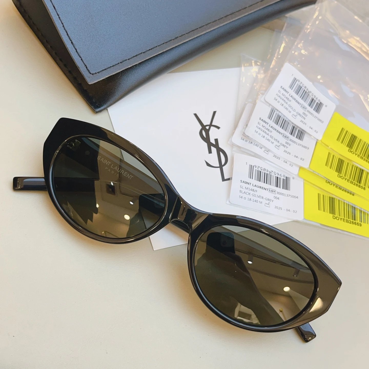 Saint Laurent Sunglasses Ver.C — photo 3
