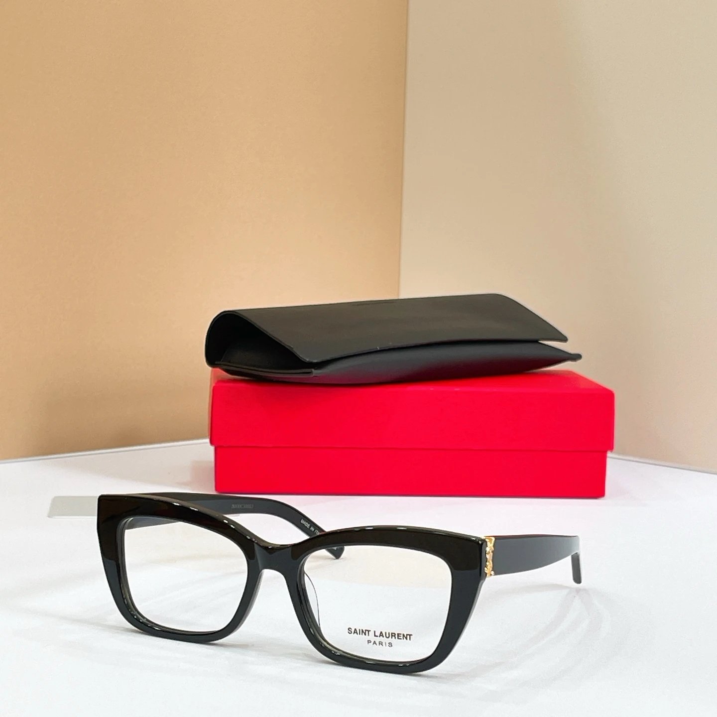 Saint Laurent Sunglasses Ver.A — photo 2