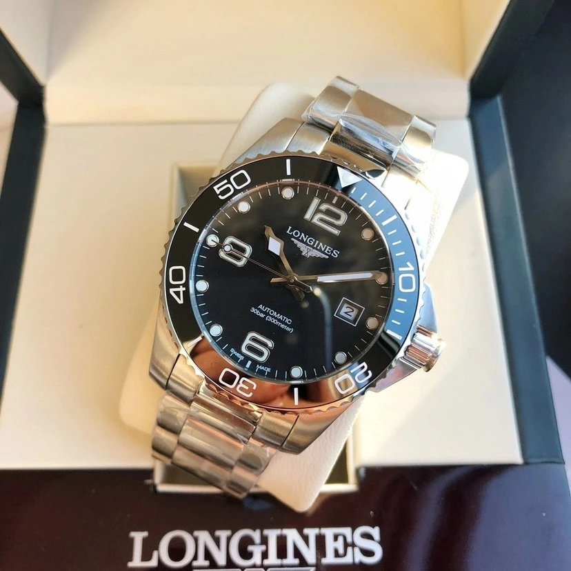 Longines Conquest Rubber Automatic Watch 41mm Ver.A — Photo 2