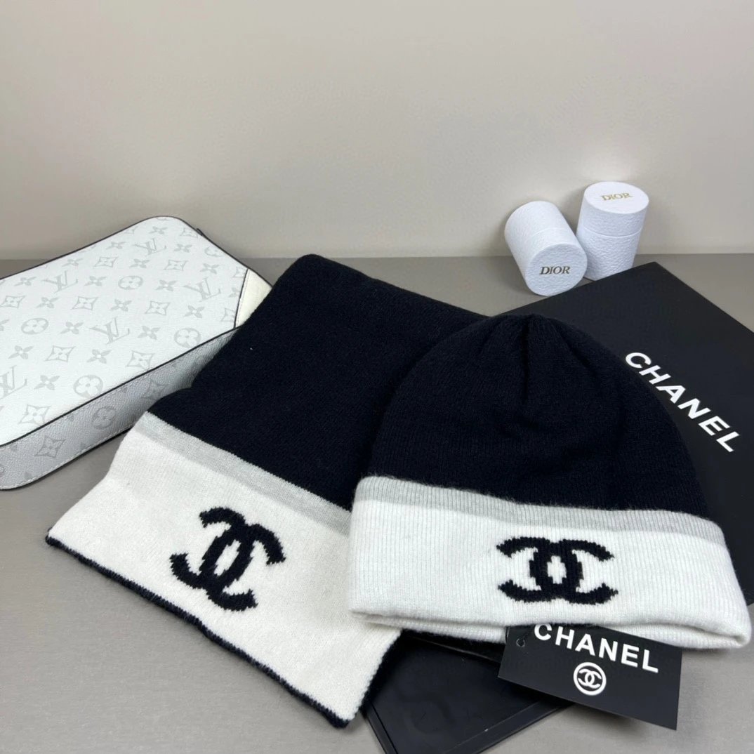 Chanel Scarf & Hat Set Ver.C — Zdjęcie 6