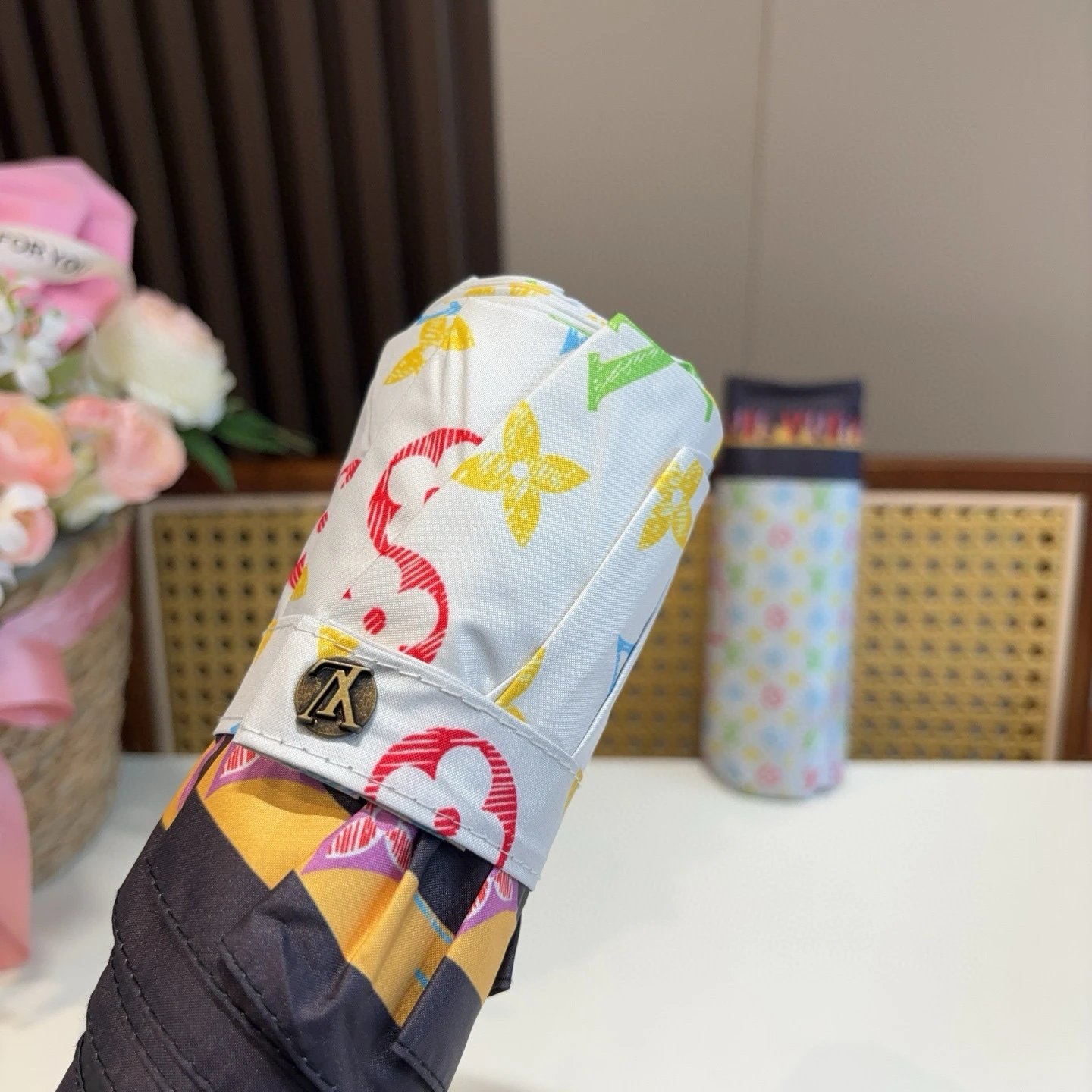Louis Vuitton UV Protection Folding Umbrella Ver.M — Photo 3