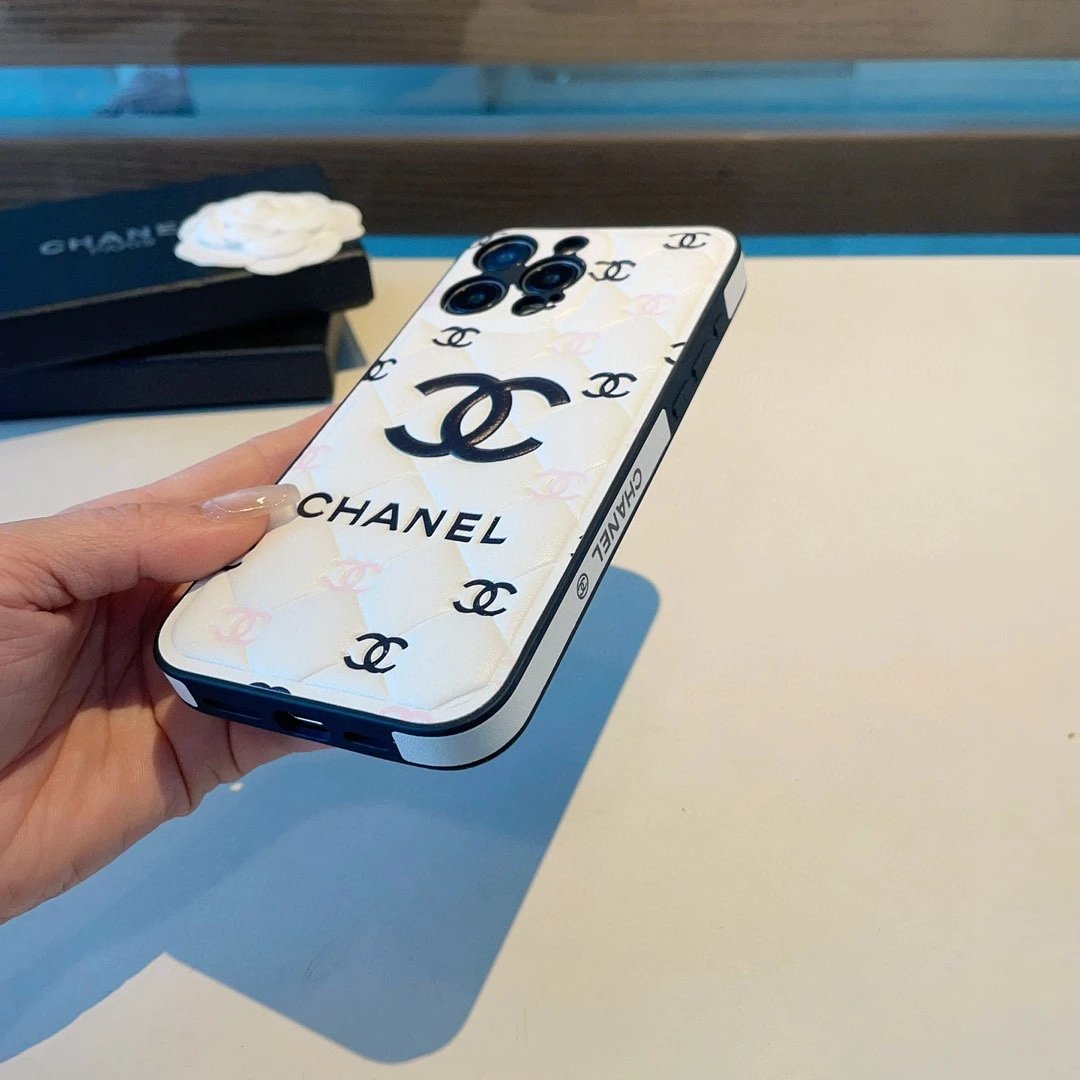 Chanel Phone Case Ver.B — Photo 4