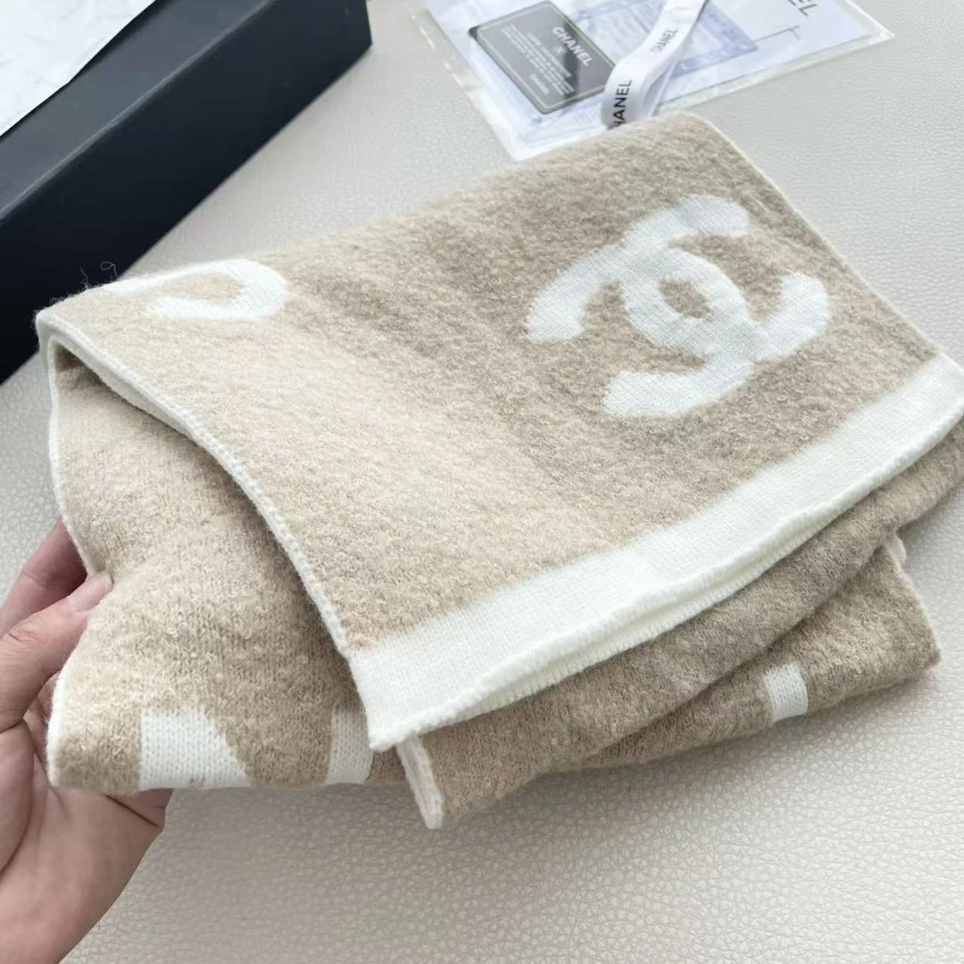 Chanel Cashmere Scarf Ver.B — QC