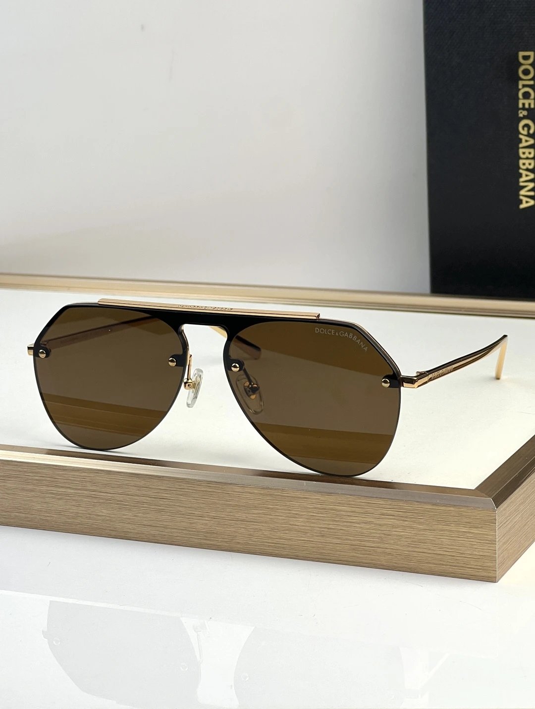 Dolce & Gabbana DG2213 Sunglasses 60-14-145 — Zdjęcie 2