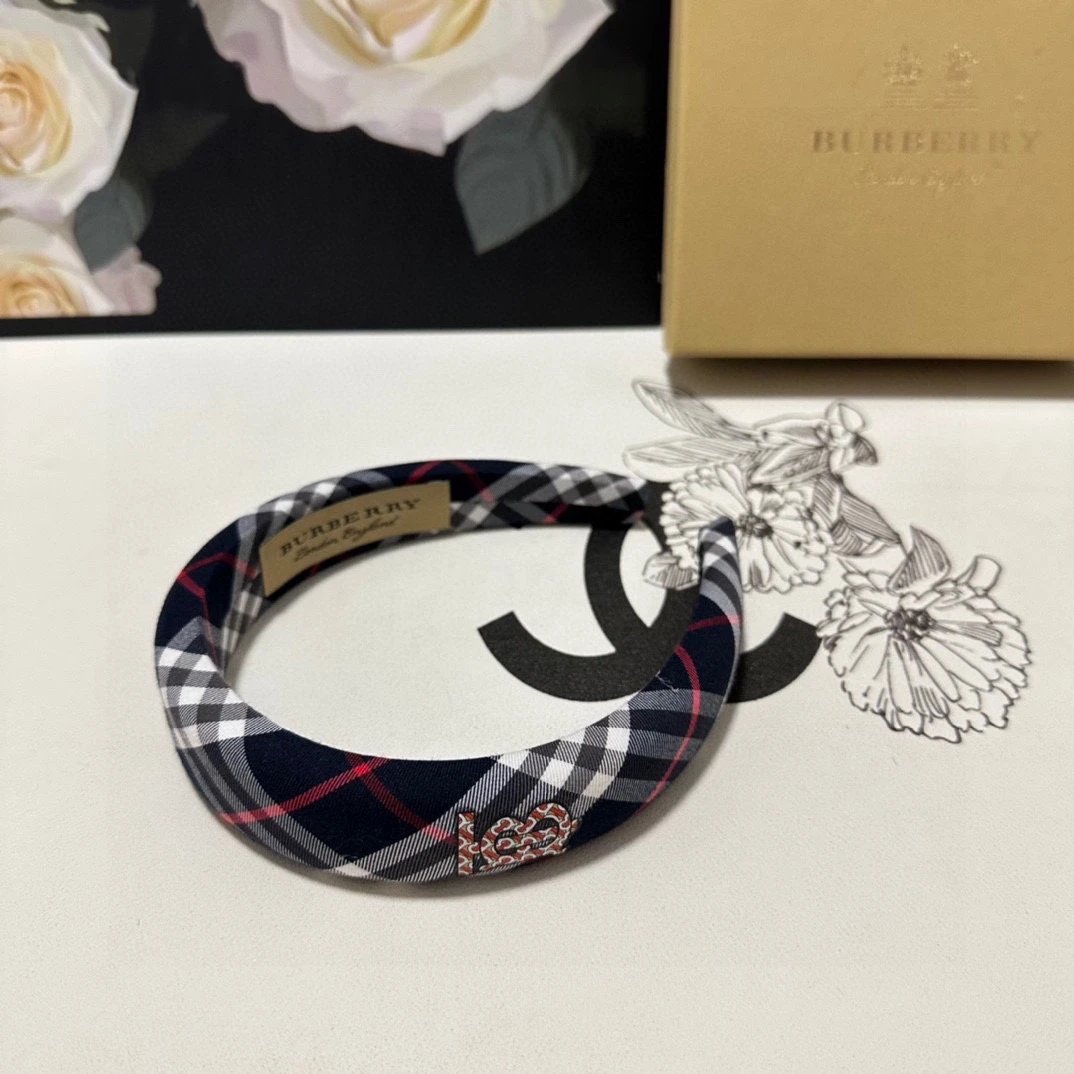 Burberry Headband Ver.J — Photo 3