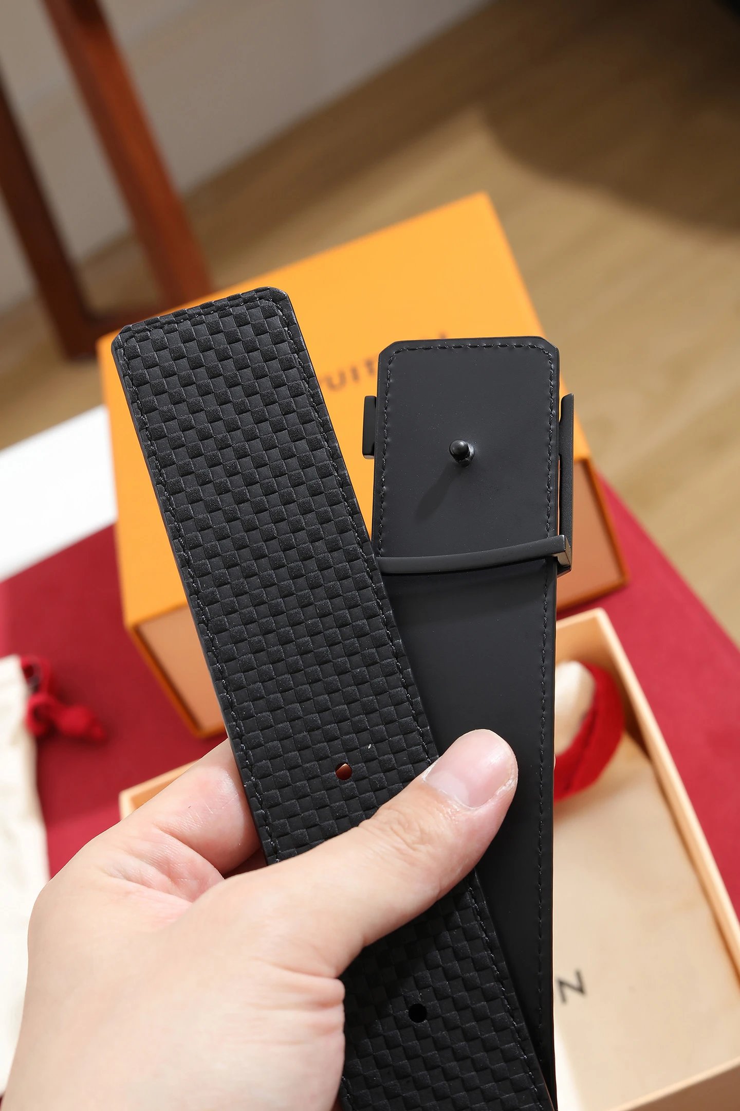 Louis Vuitton Leather Belt Ver.B — QC