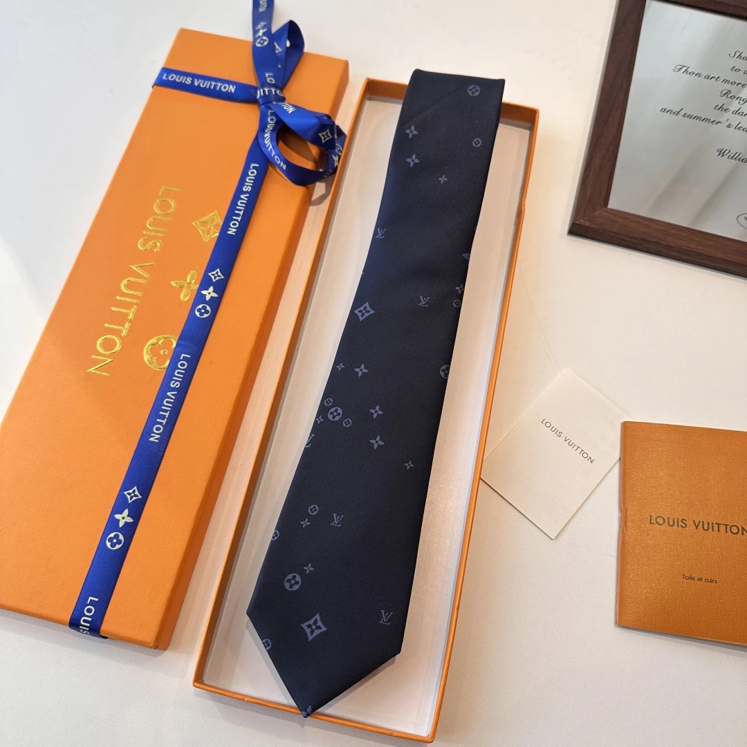 Louis Vuitton Silk Tie Ver.C — Photo 2