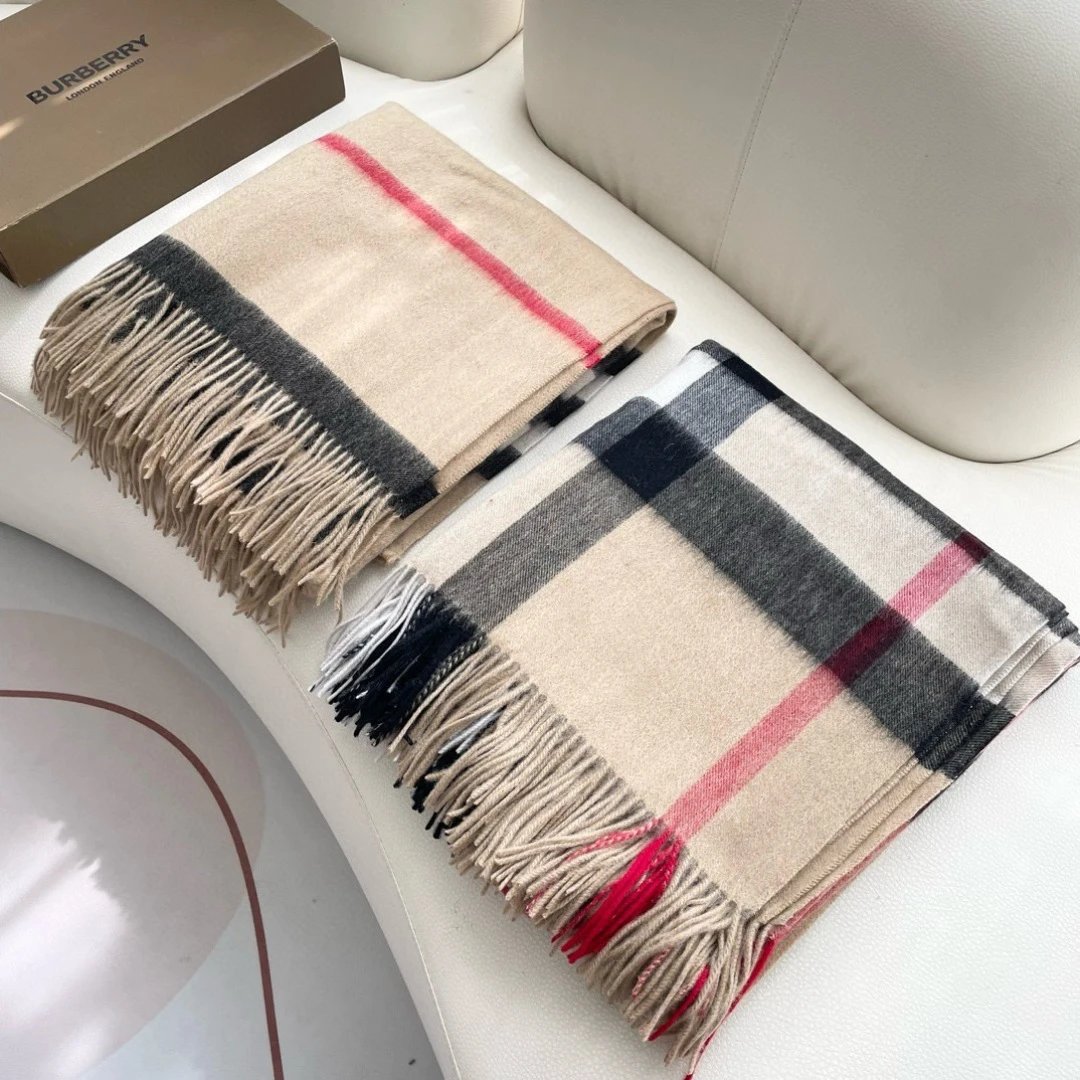 Burberry Cashmere Wool Scarf Ver.A — QC