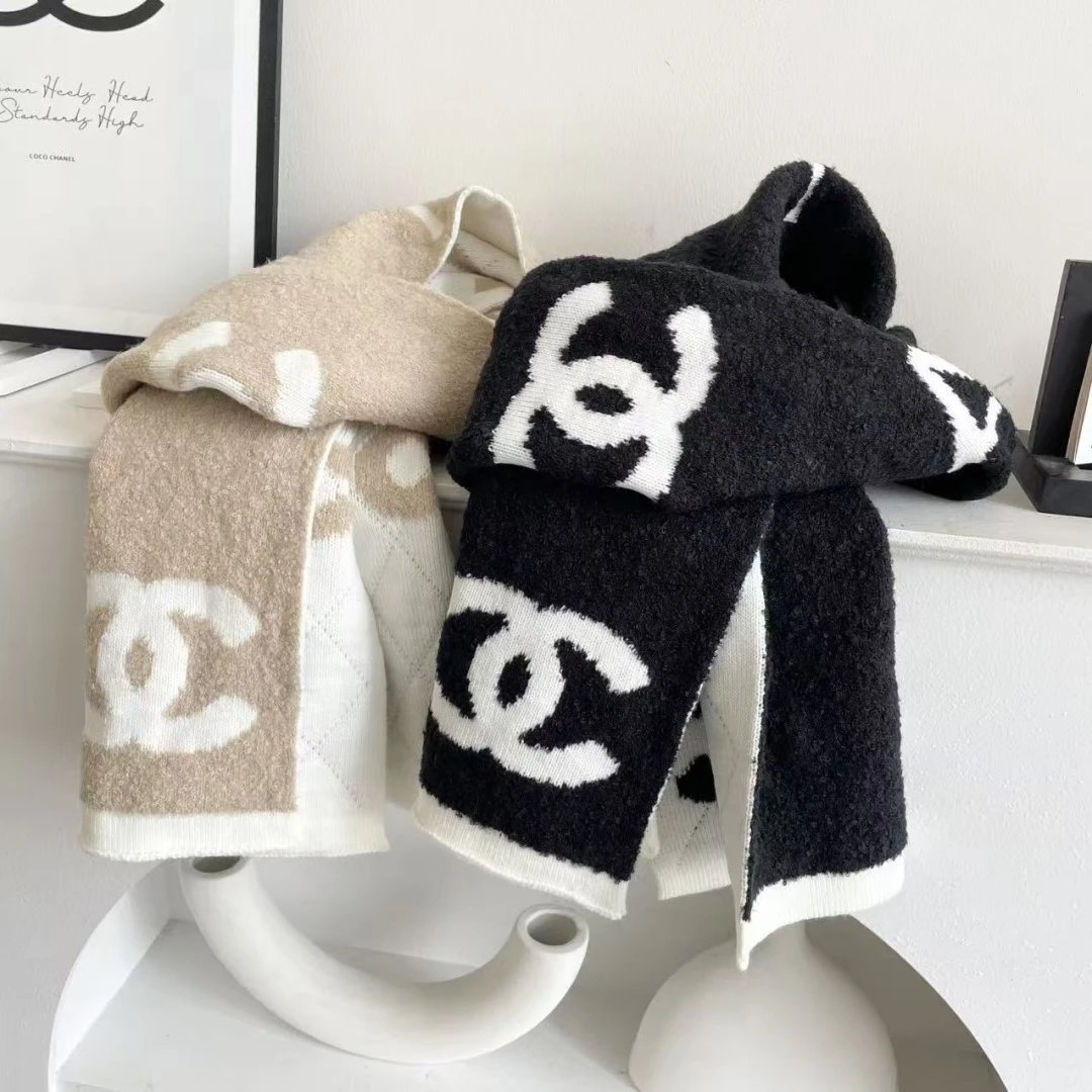 Chanel Cashmere Scarf Ver.B — QC