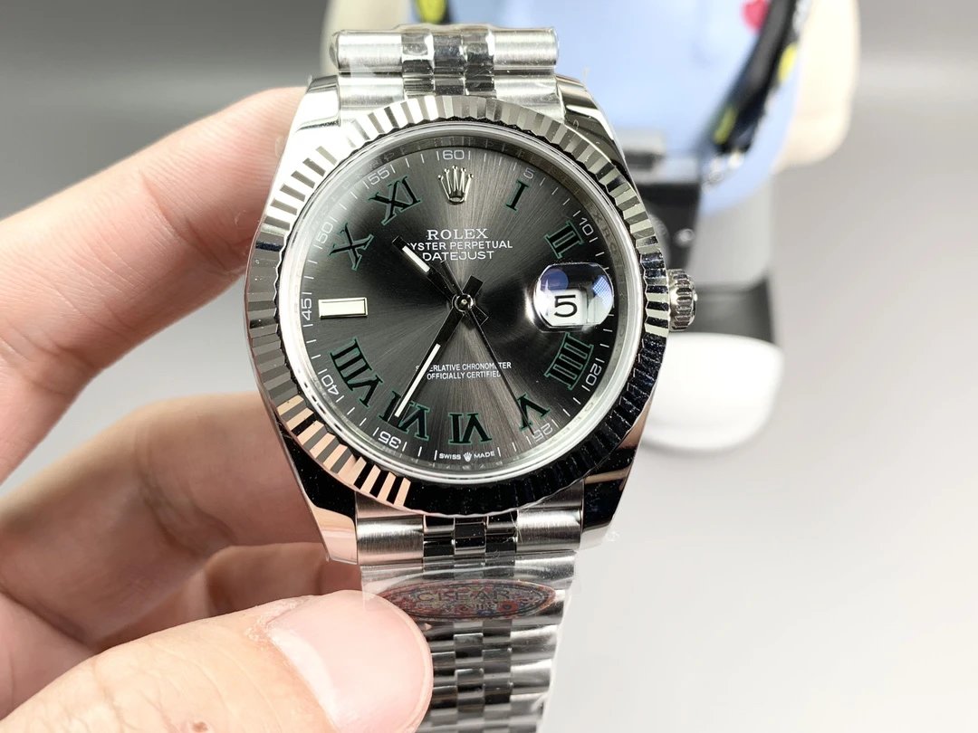 Reloj Rolex Oyster Perpetual Datejust con bisel acanalado