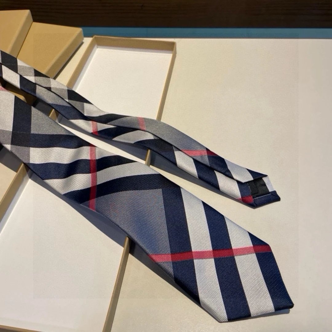 Burberry Silk Tie Ver.H — Photo 6