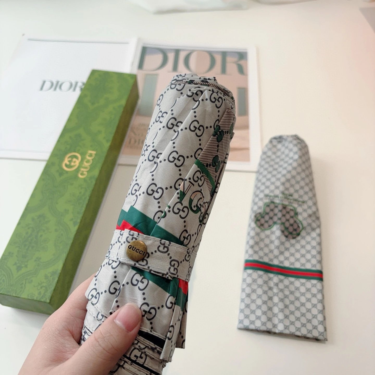 Gucci UV Protection Folding Umbrella Ver.E — Zdjęcie 4