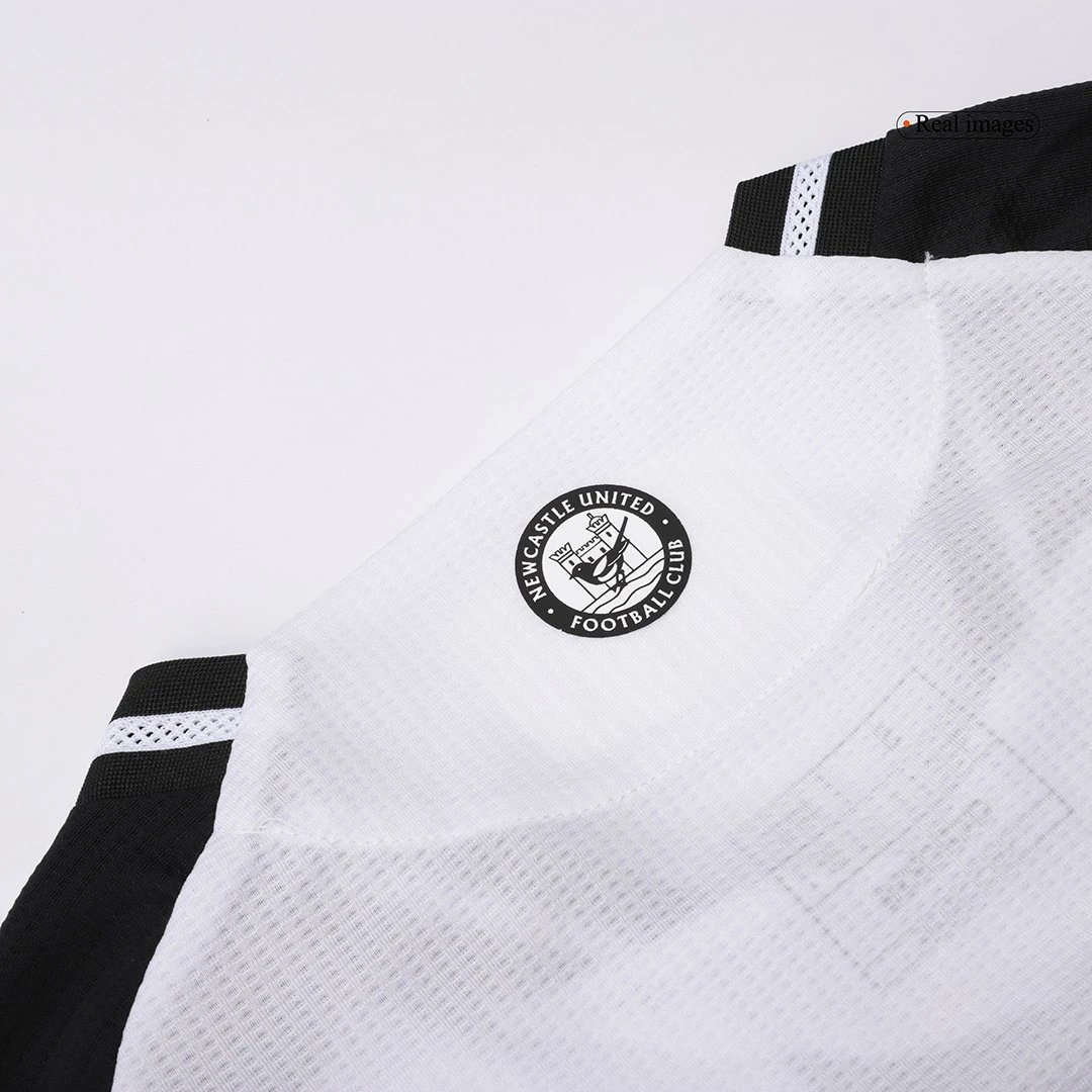 Newcastle United 24/25 Home Jersey (Player Version) — Zdjęcie 15