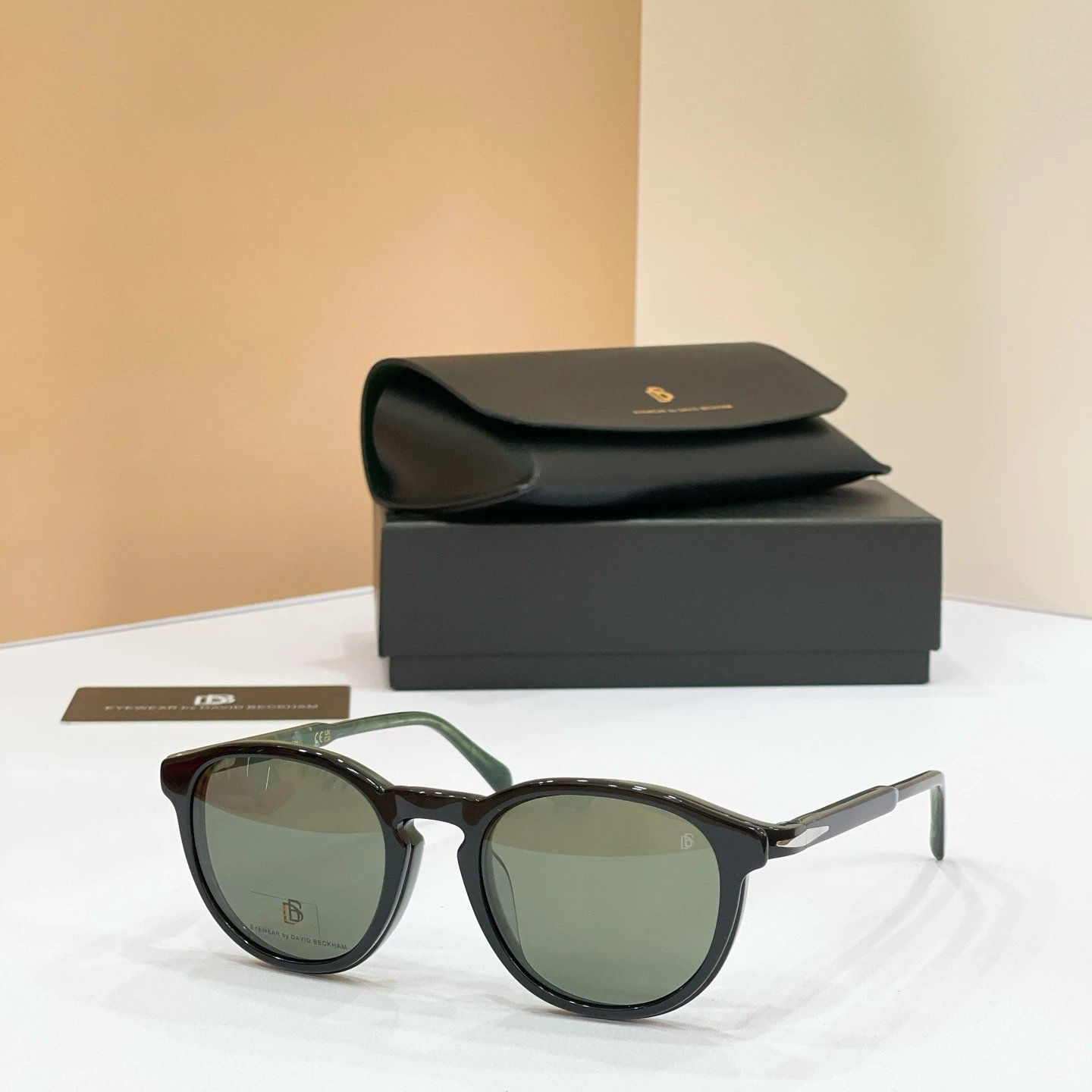 David Beckham DB 1018 Sunglasses Ver.B — photo 3