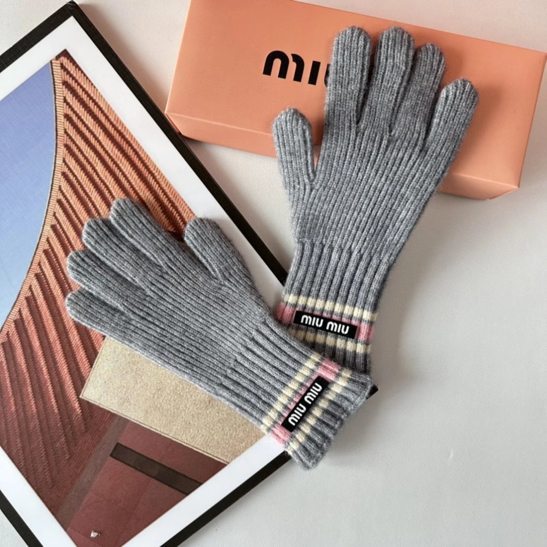 Miu Miu Gloves Ver.B — Photo 4
