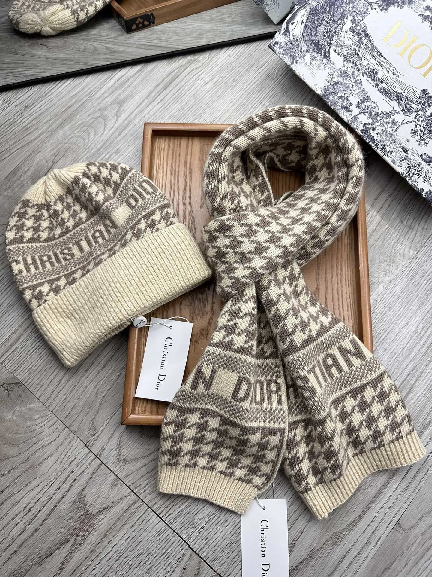 Dior Wool Rabbit Fur Scarf & Hat Set Ver.F — Photo 7