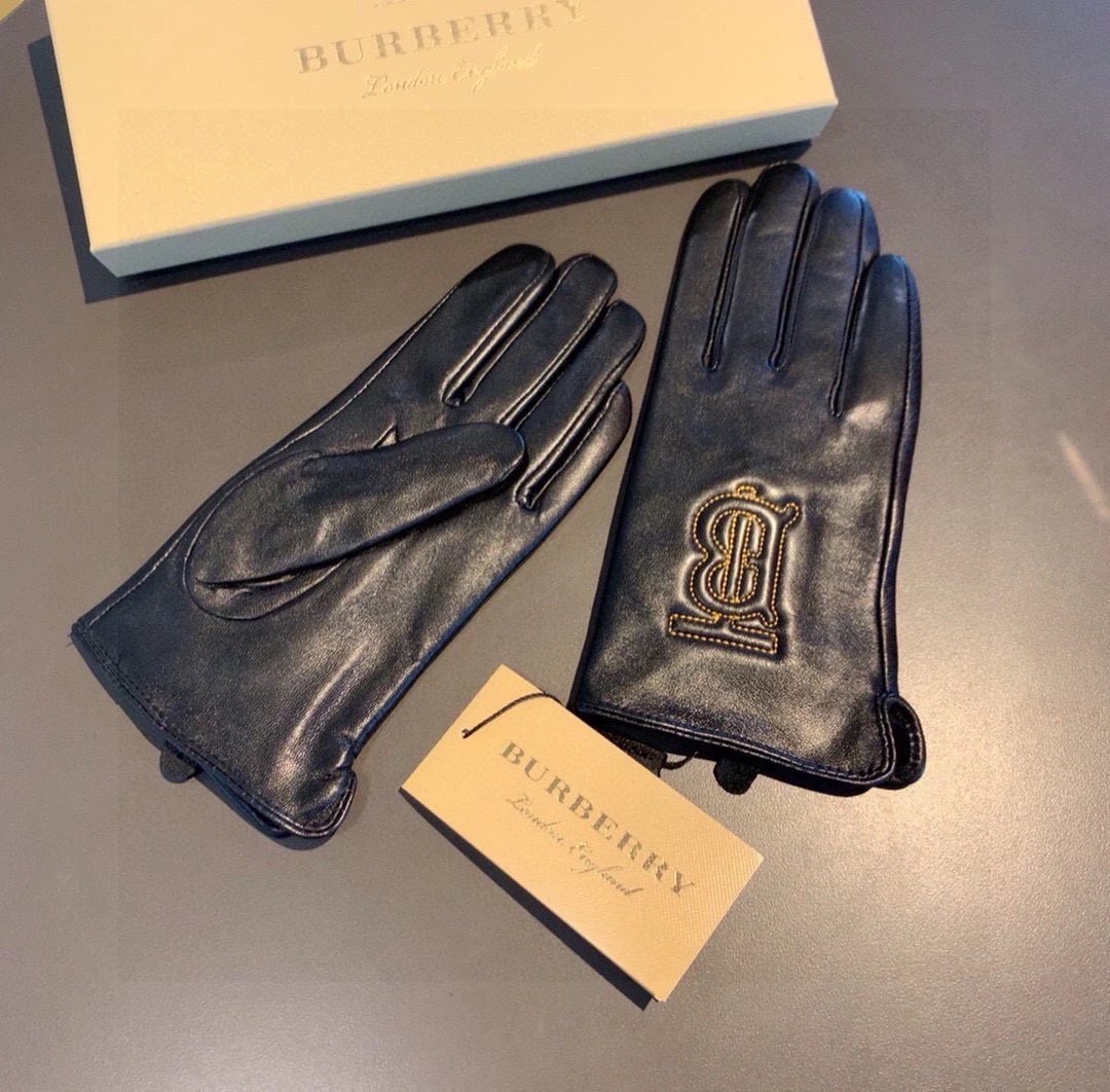 Burberry Lambskin Cashmere Gloves — Photo 5