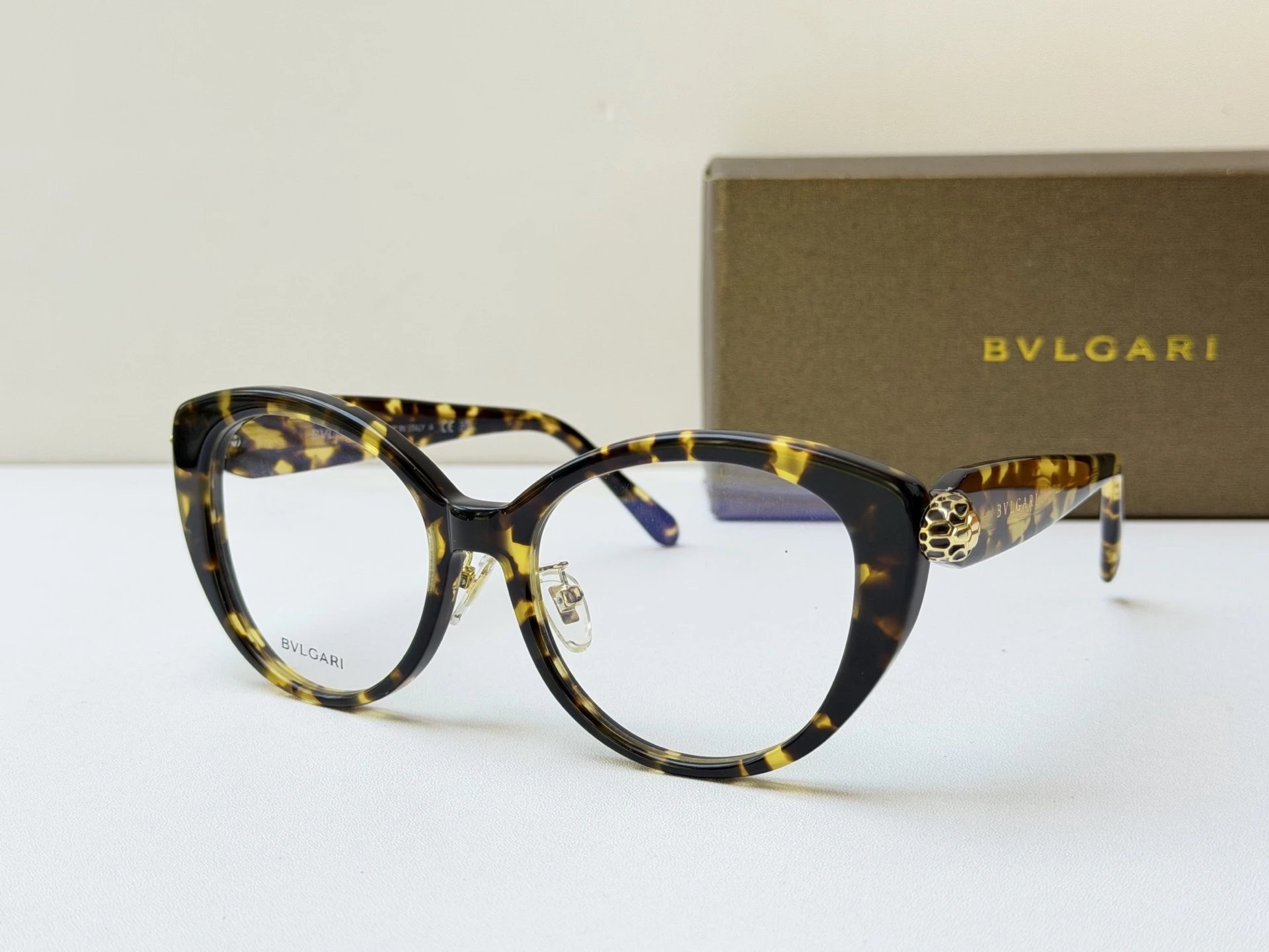 Bvlgari BV50073I Sunglasses 54-18-140 Ver.B — photo 7