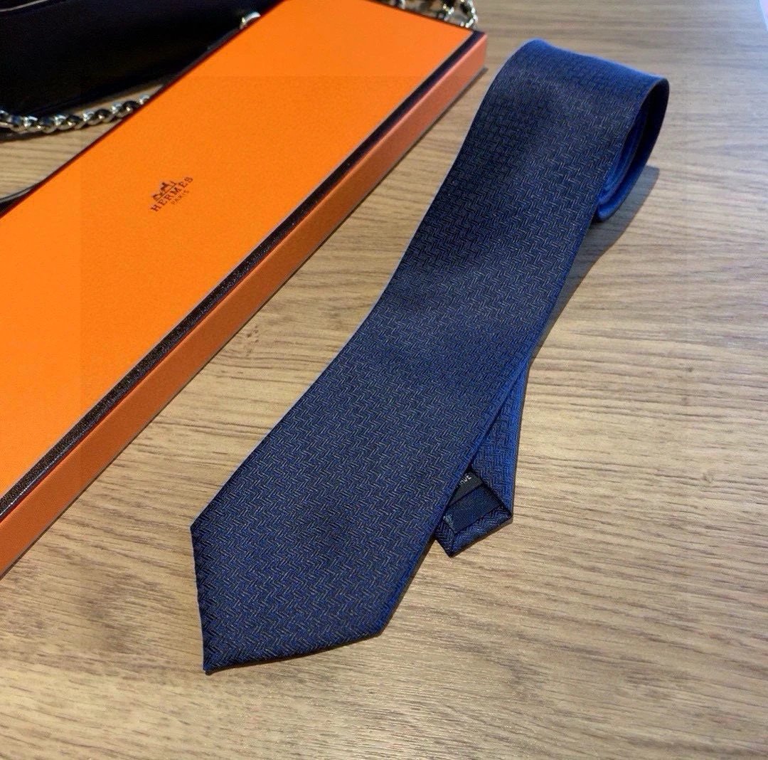 Burberry Silk Tie Ver.L — Photo 3