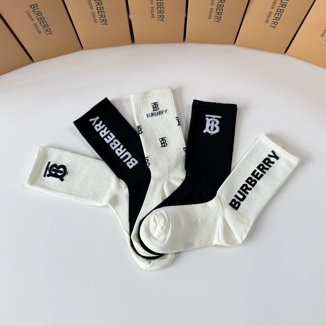 Burberry Knee-High Socks Ver.A — Zdjęcie 6