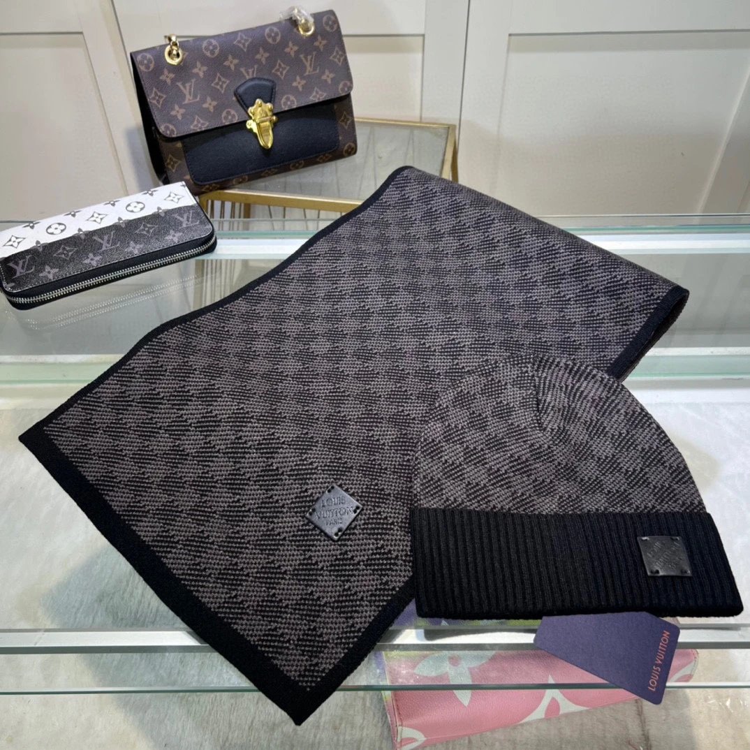 Louis Vuitton Wool Scarf & Hat Set Ver.B — QC