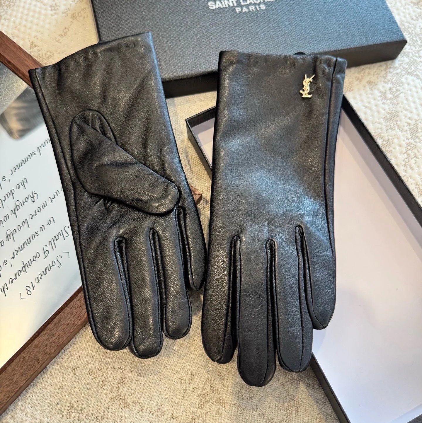 Saint Laurent Lambskin Cashmere Gloves Ver.B — Photo 9
