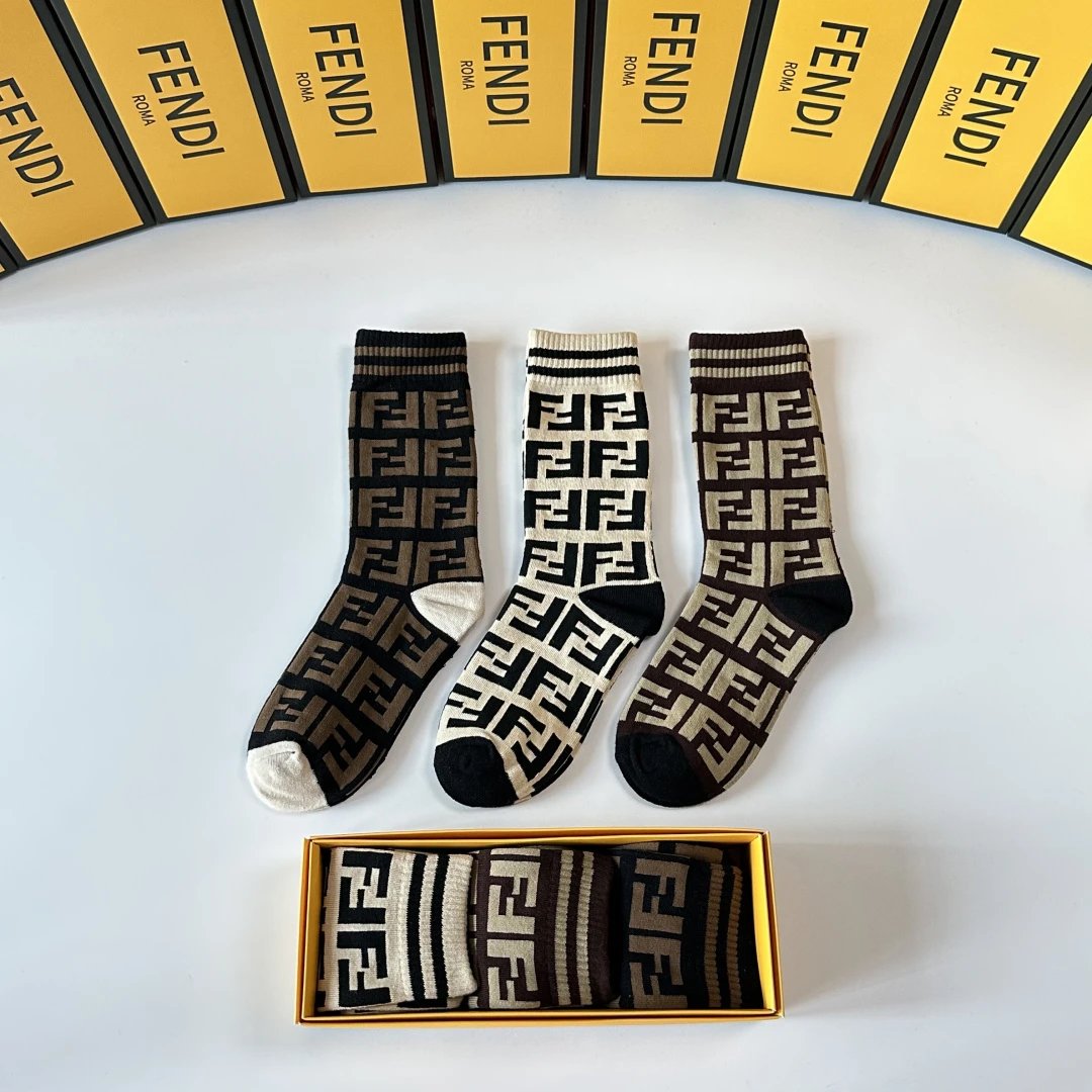 Fendi Classic Crew Socks 3-Pair Box — QC