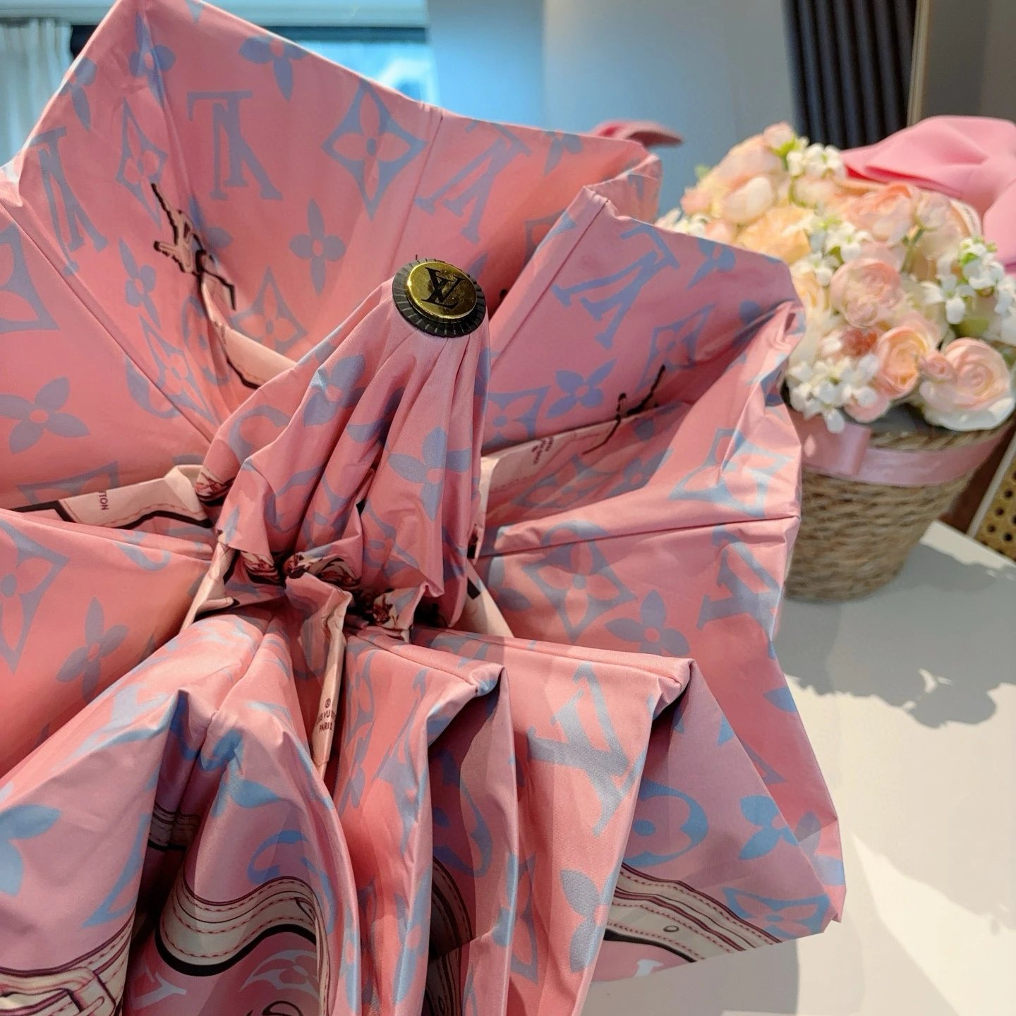 Louis Vuitton UV Protection Folding Umbrella Ver.I — Photo 5