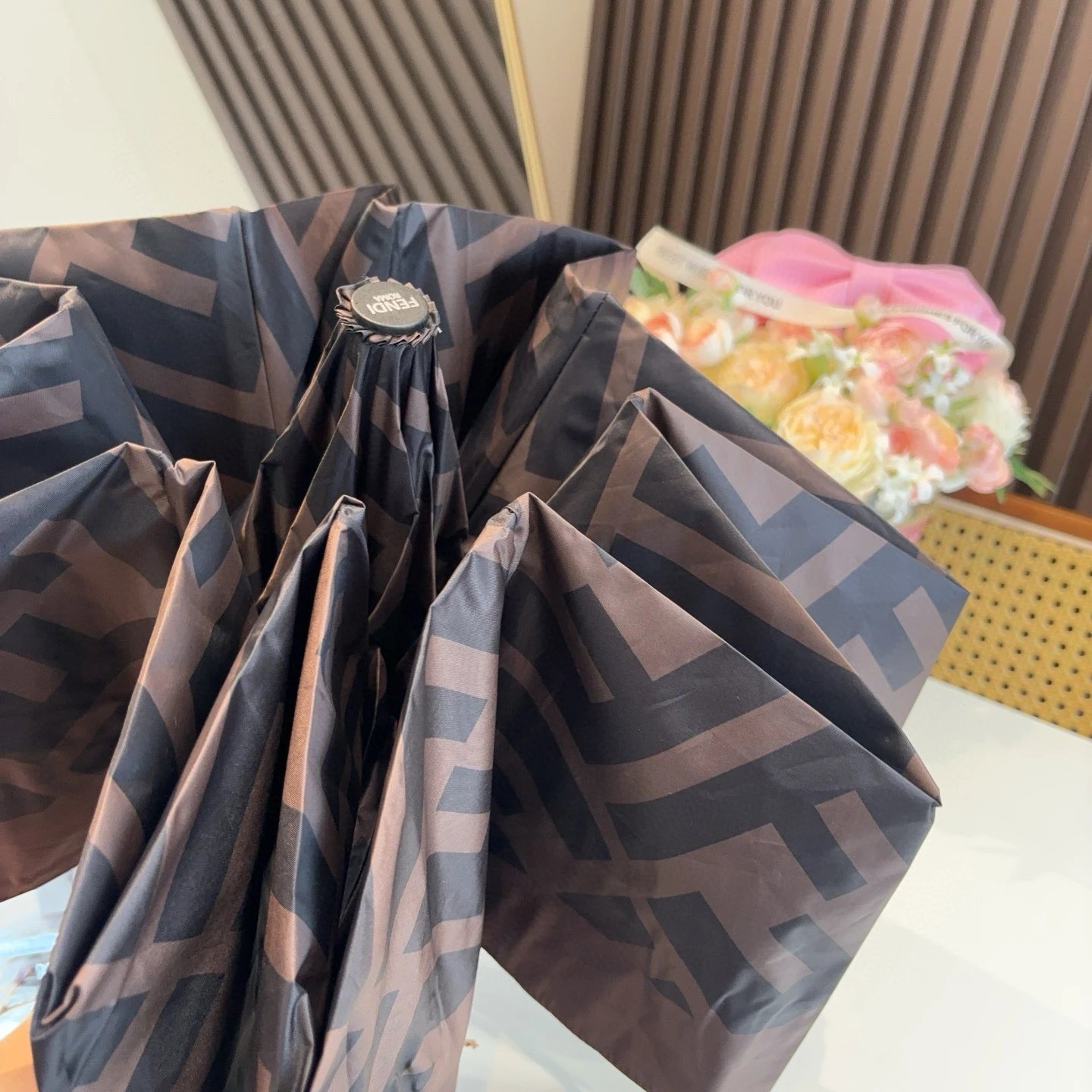 Fendi UV Protection Folding Umbrella Ver.J — Photo 5